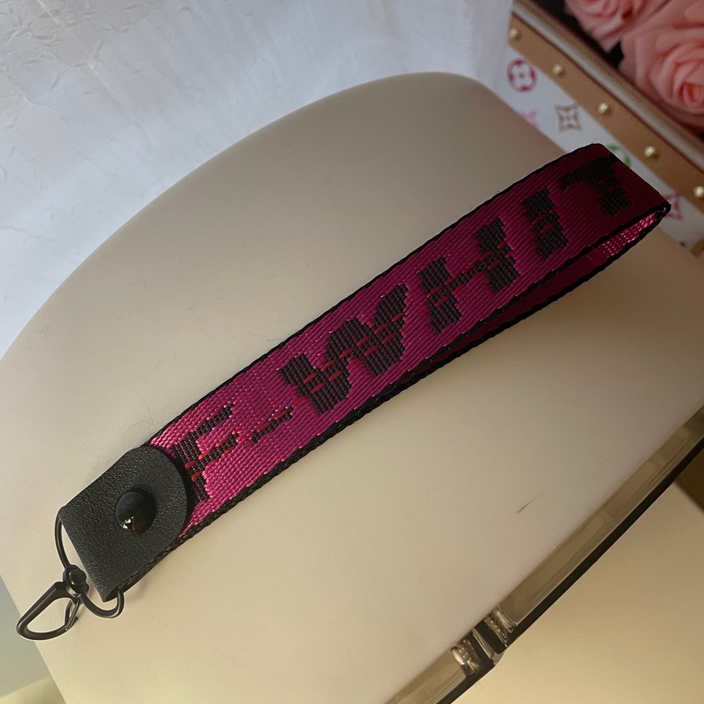 Off-white inspired keychain